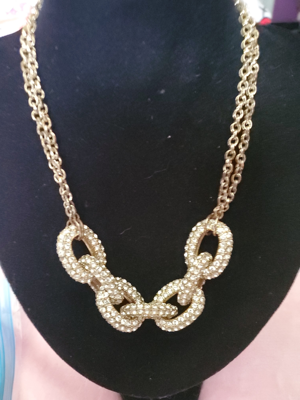 Gold Crystal Link Necklace for Women - Elegant Chain Statement